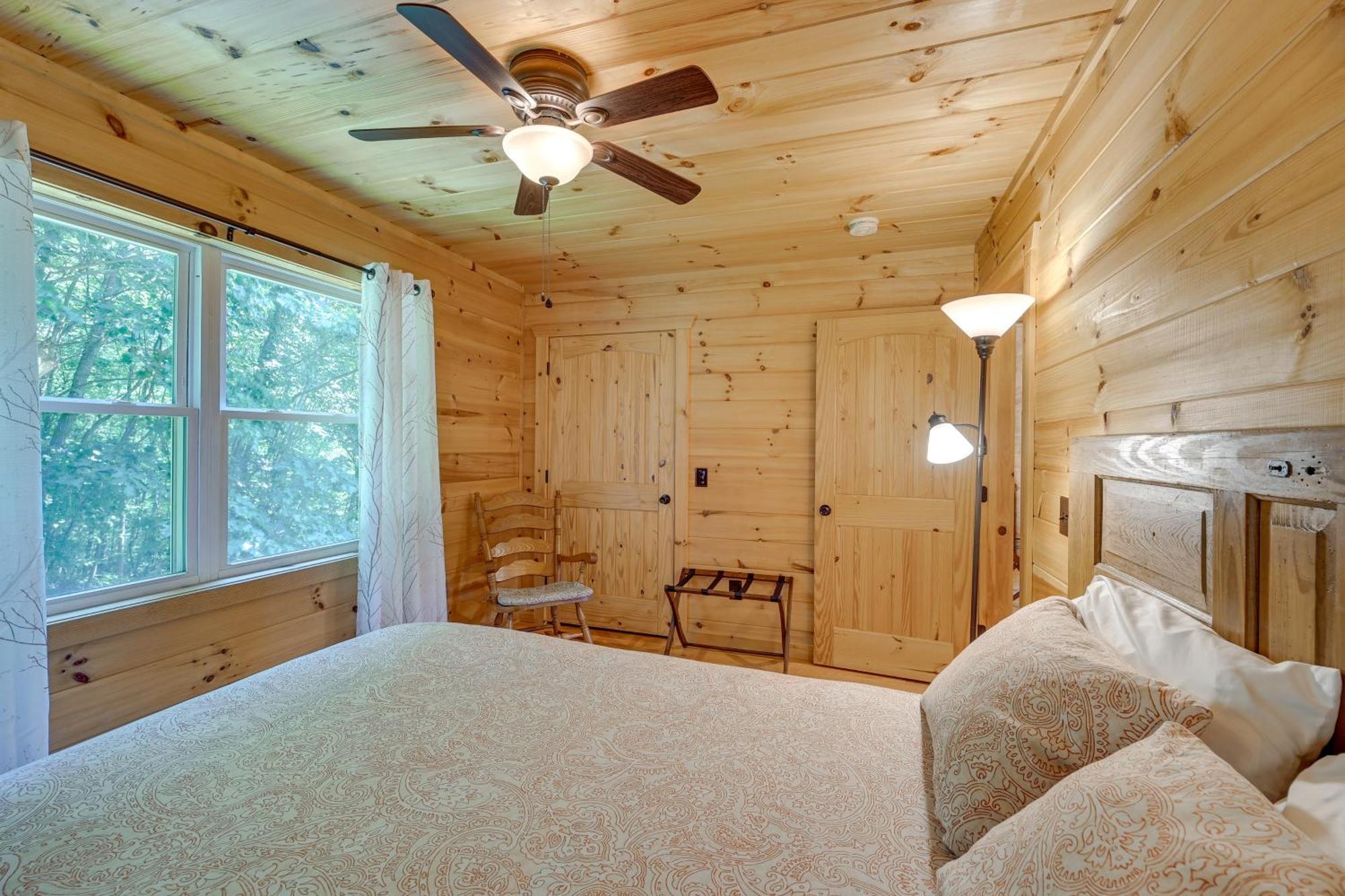 Warm And Cozy Cabin With Deck On Top Of The Blue Ridge Fancy Gap Екстер'єр фото